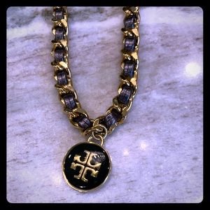 worn once... perfect condition, NO damage